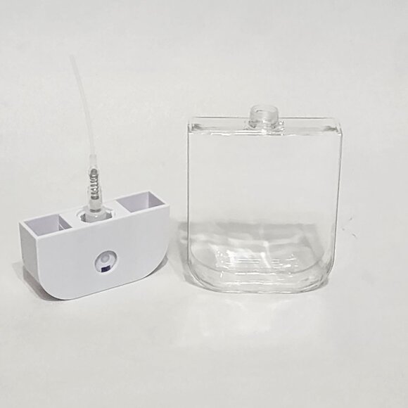 2-Qty Brand New CLEAR Refillable Compact Automizer 1.7 oz / 50 ml Spray Bottles - Picture 3 of 4